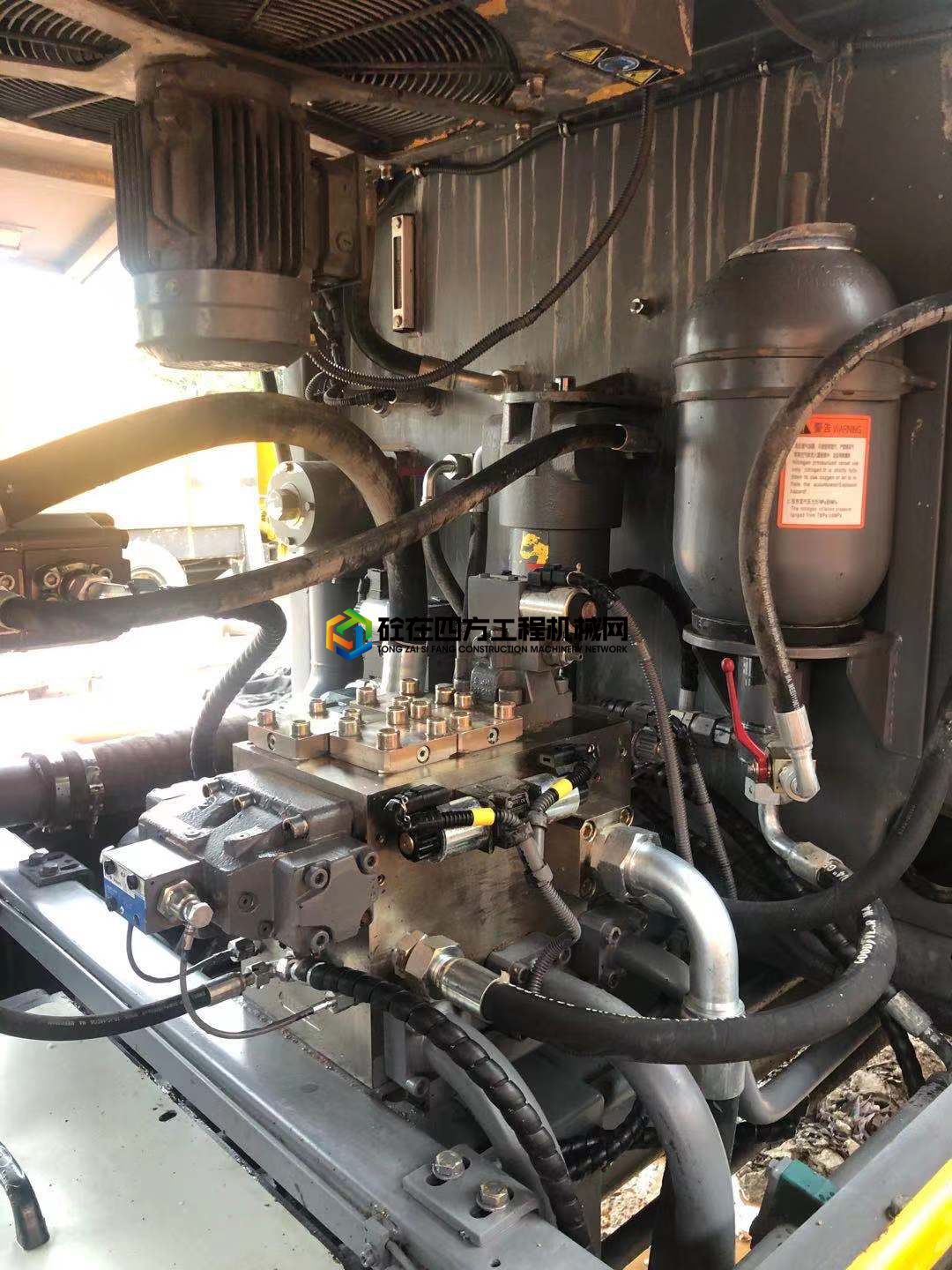 https://images.tongzsf.com/tong/truck_machine/20210429/1608a578fd4ff7.jpg