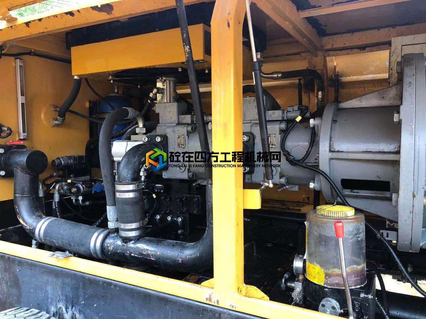 https://images.tongzsf.com/tong/truck_machine/20210429/1608a585790858.jpg