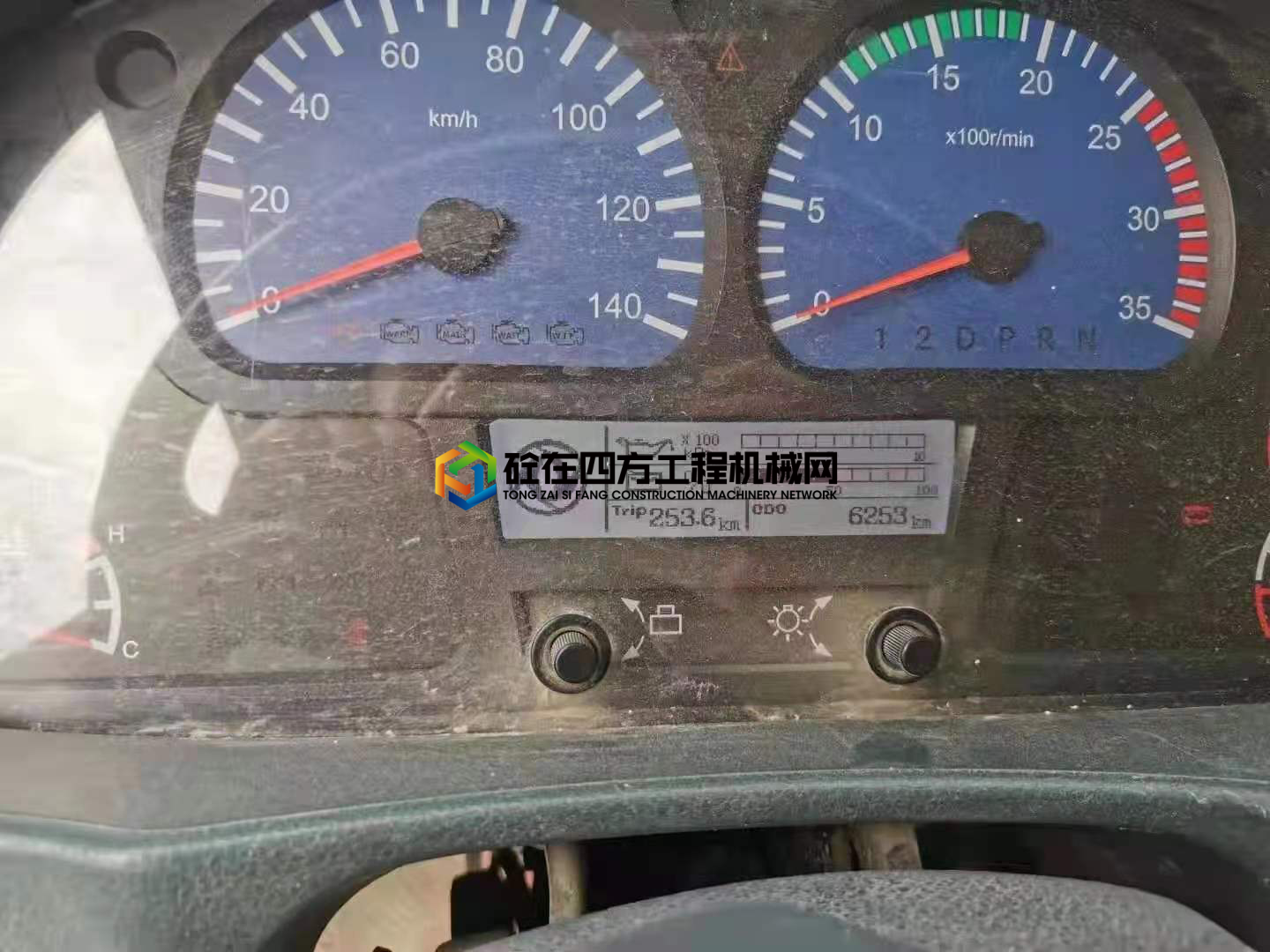 https://images.tongzsf.com/tong/truck_machine/20210429/1608a5d441be85.jpg