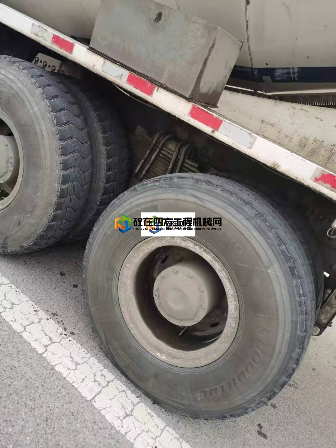 https://images.tongzsf.com/tong/truck_machine/20210430/1608bb2e3def7d.jpg