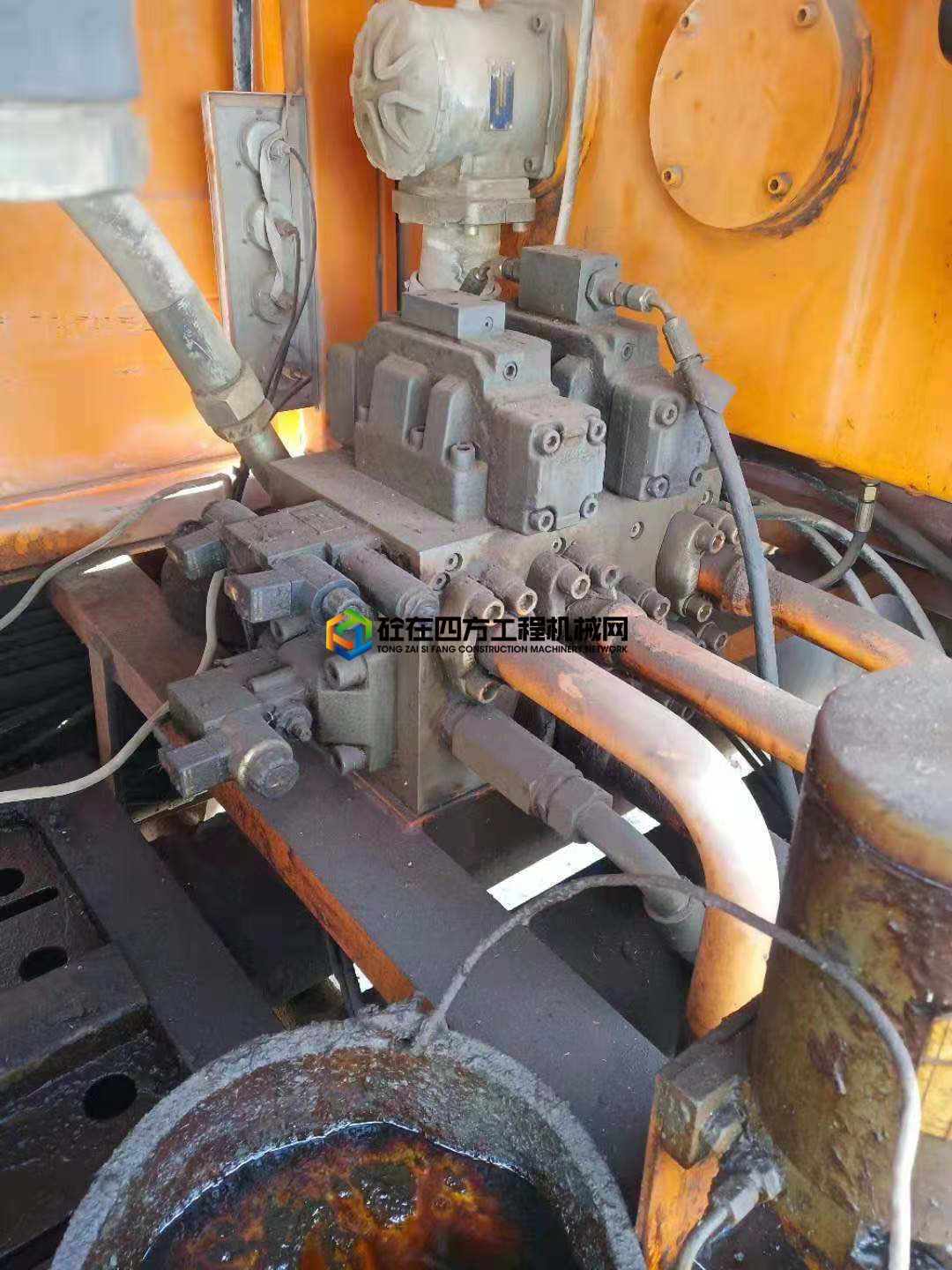 https://images.tongzsf.com/tong/truck_machine/20210430/1608bc87e63f70.jpg