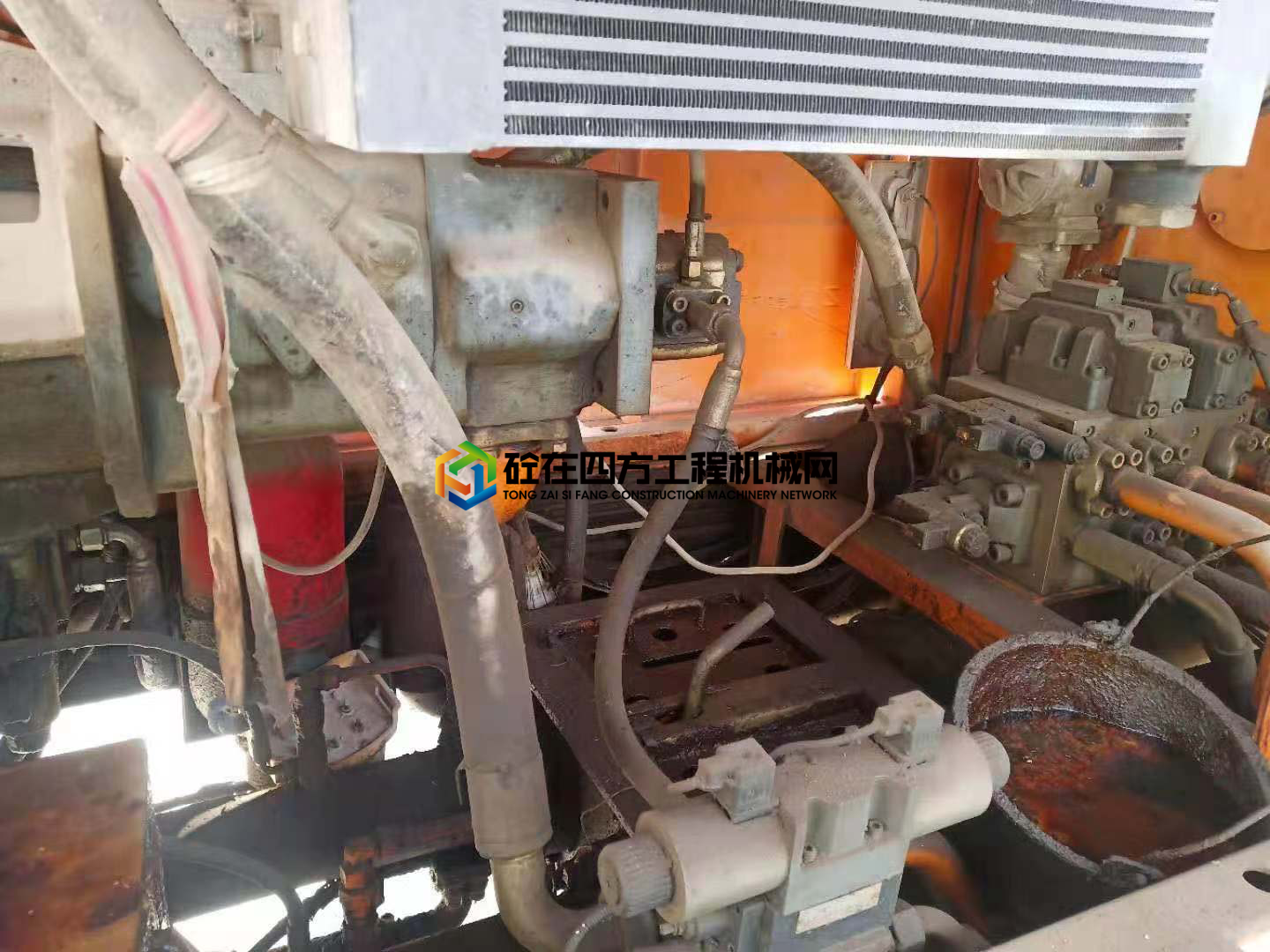 https://images.tongzsf.com/tong/truck_machine/20210430/1608bc87f33d83.jpg