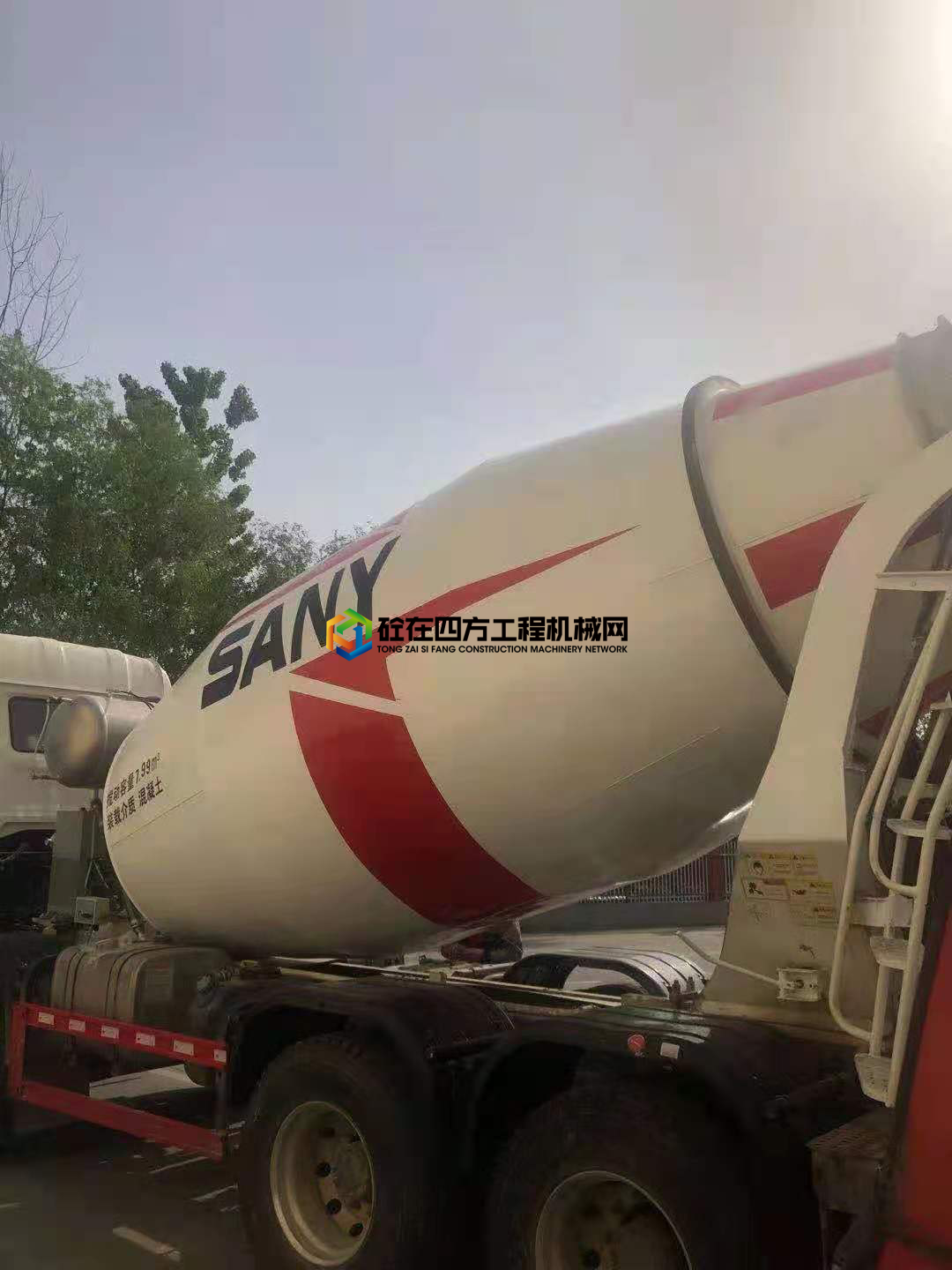 https://images.tongzsf.com/tong/truck_machine/20210430/1608bd25c2e40d.jpg