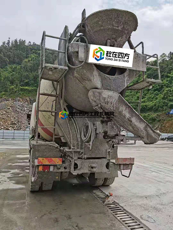 https://images.tongzsf.com/tong/truck_machine/20210506/160933f159ec5a.jpg