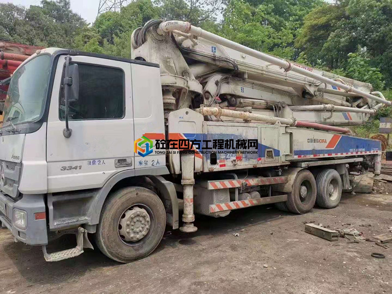 https://images.tongzsf.com/tong/truck_machine/20210506/1609340f3bd188.jpg