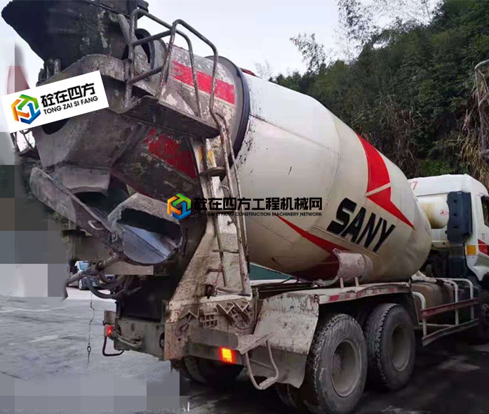 https://images.tongzsf.com/tong/truck_machine/20210506/1609345534e3ca.jpg