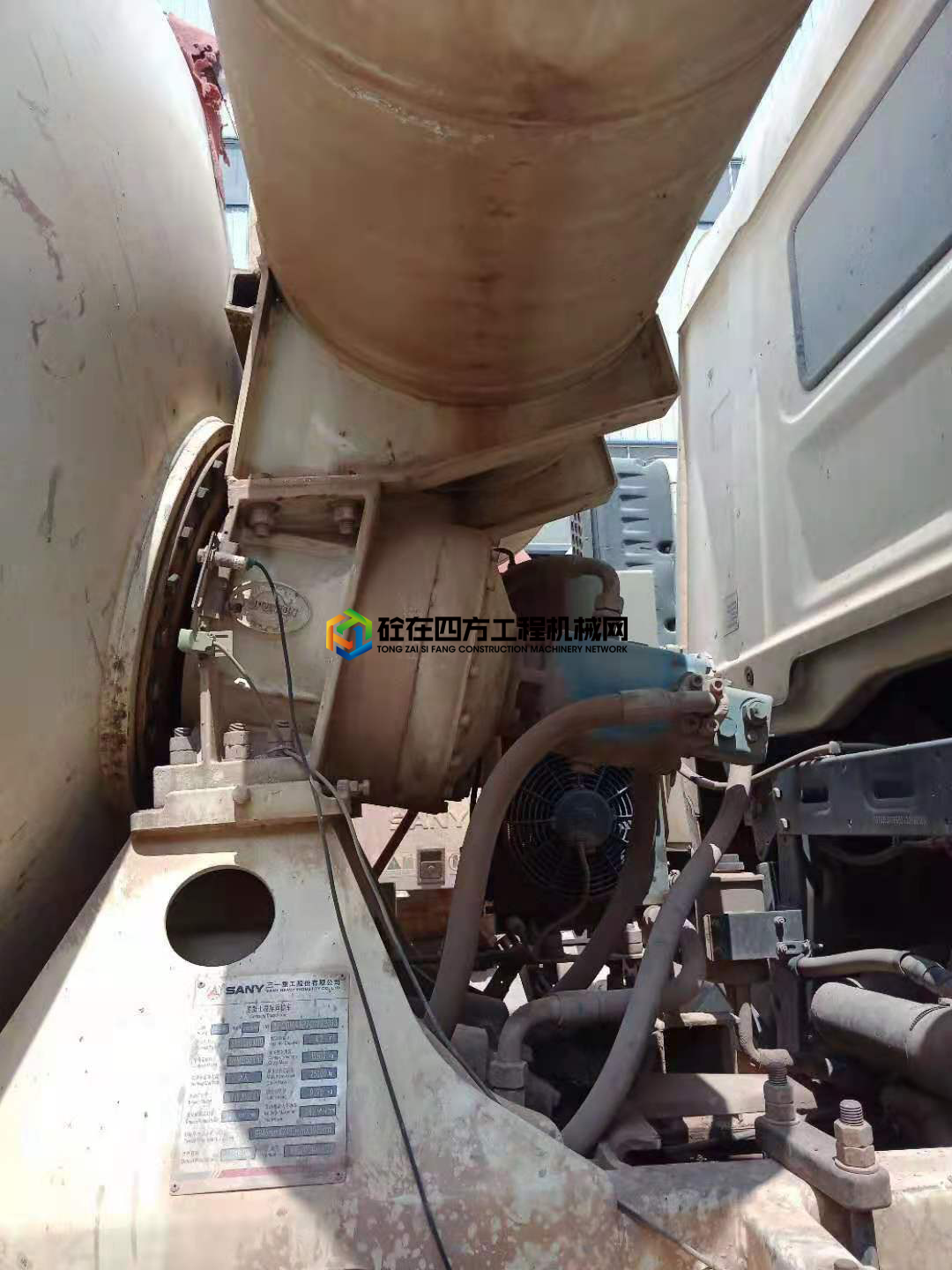 https://images.tongzsf.com/tong/truck_machine/20210506/1609345539c3d7.jpg