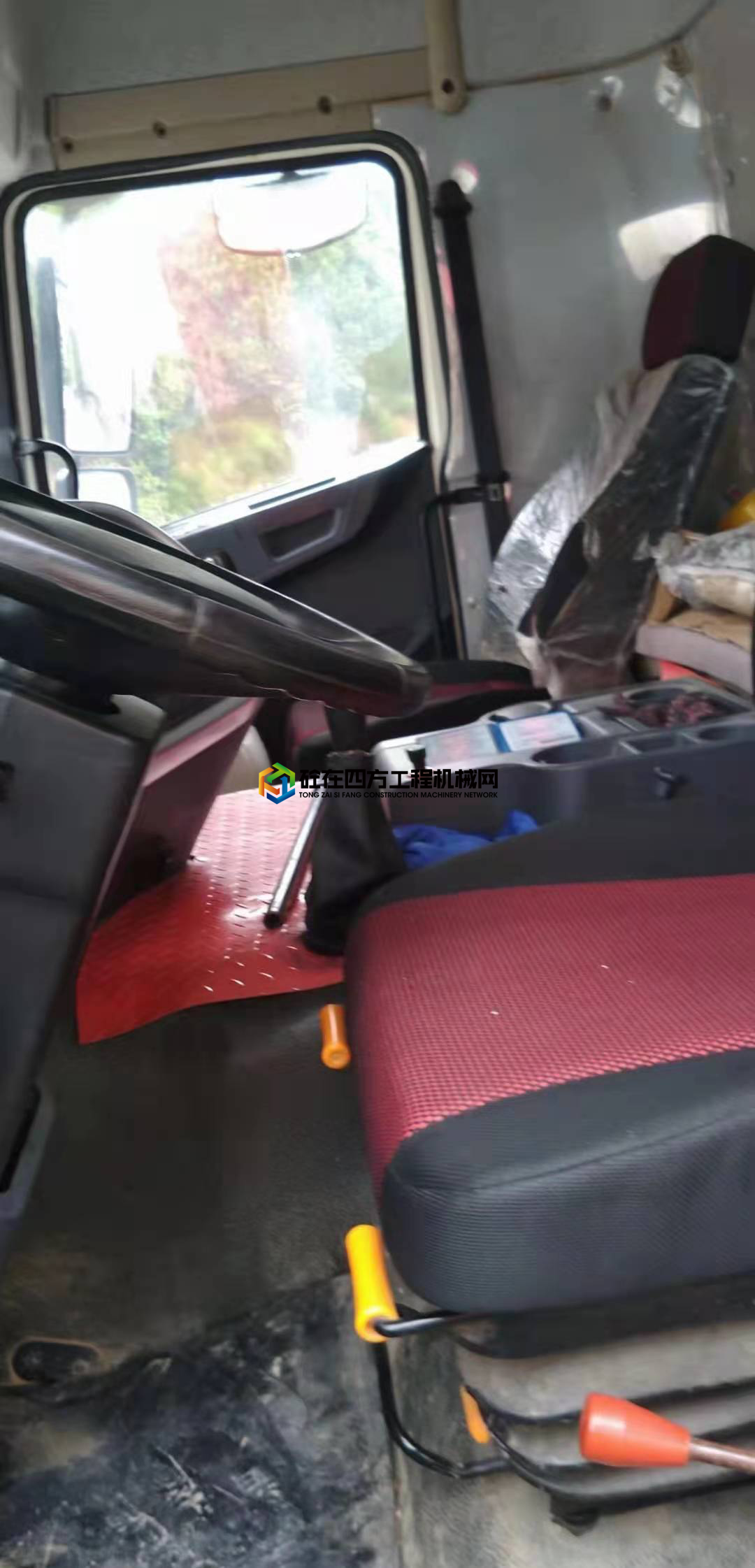 https://images.tongzsf.com/tong/truck_machine/20210506/16093537637fe4.jpg
