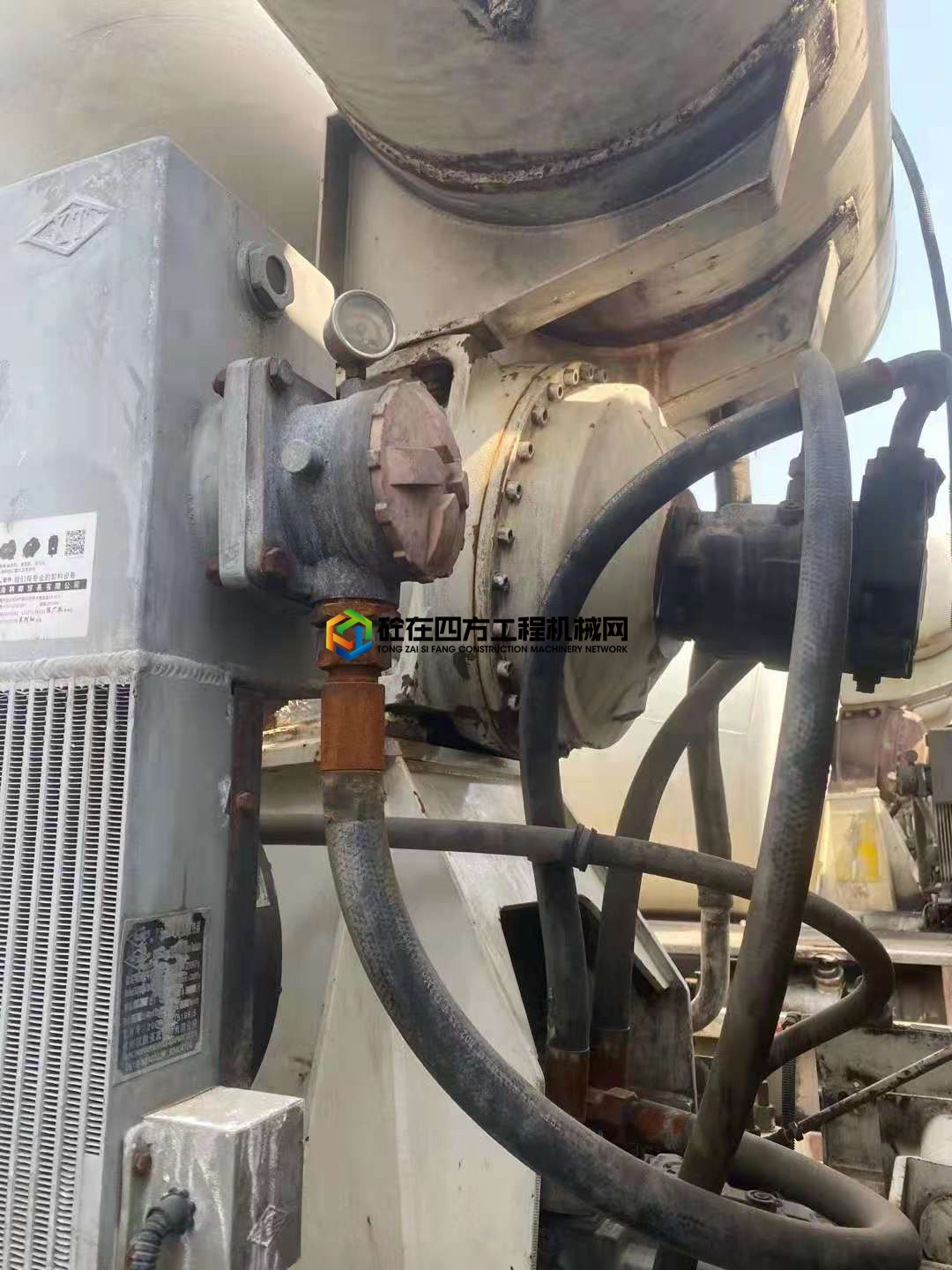 https://images.tongzsf.com/tong/truck_machine/20210506/16093a75476e75.jpg