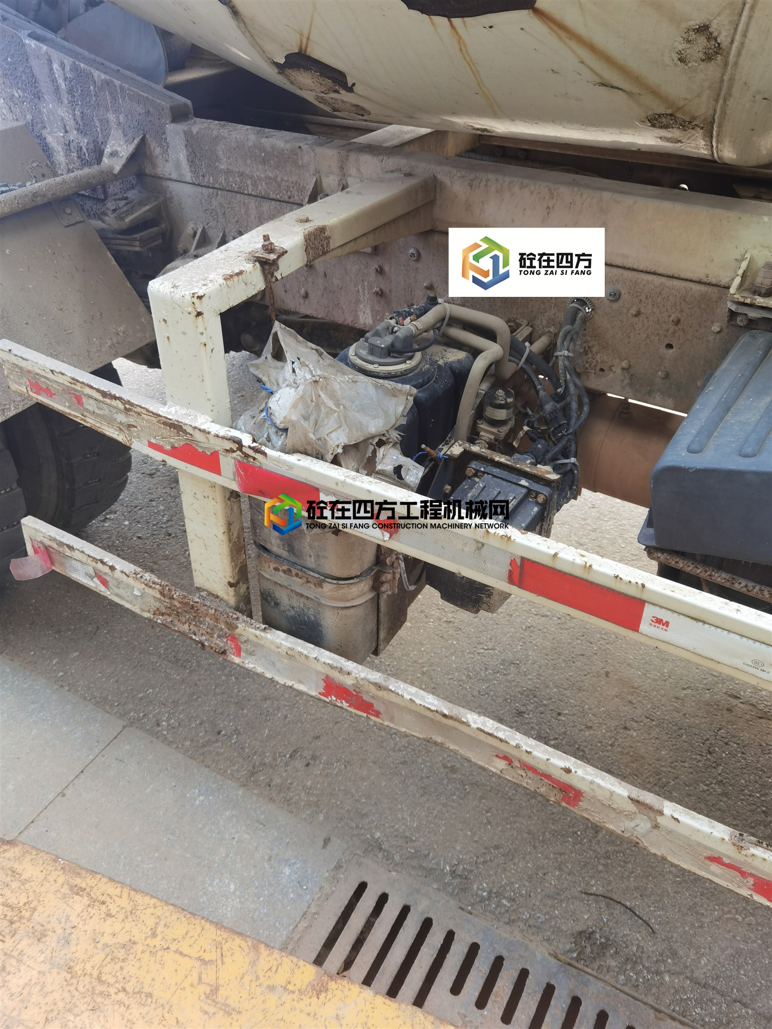 https://images.tongzsf.com/tong/truck_machine/20210506/16093b266f2a4f.jpg