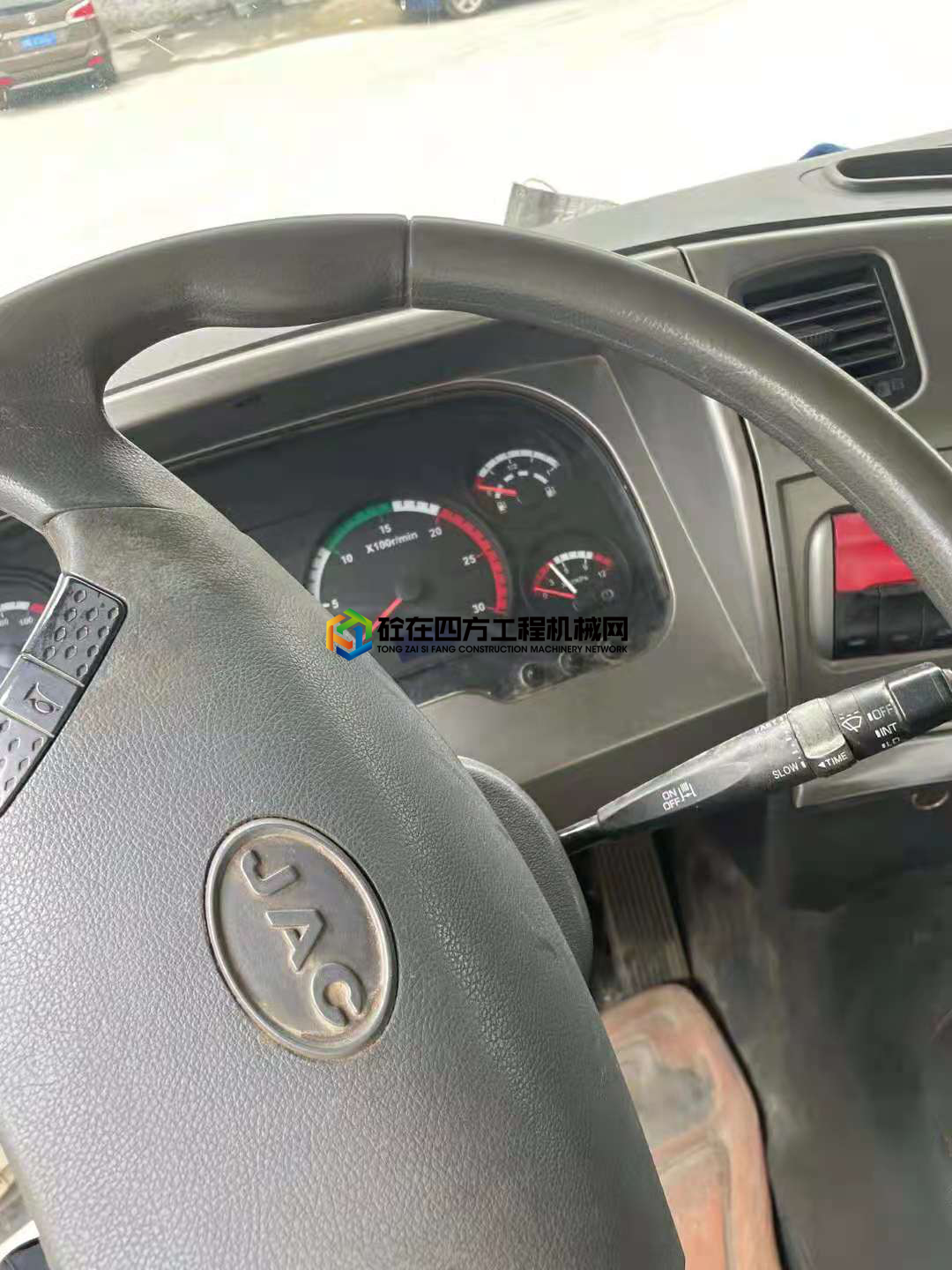 https://images.tongzsf.com/tong/truck_machine/20210507/16094b616c6bd8.jpg