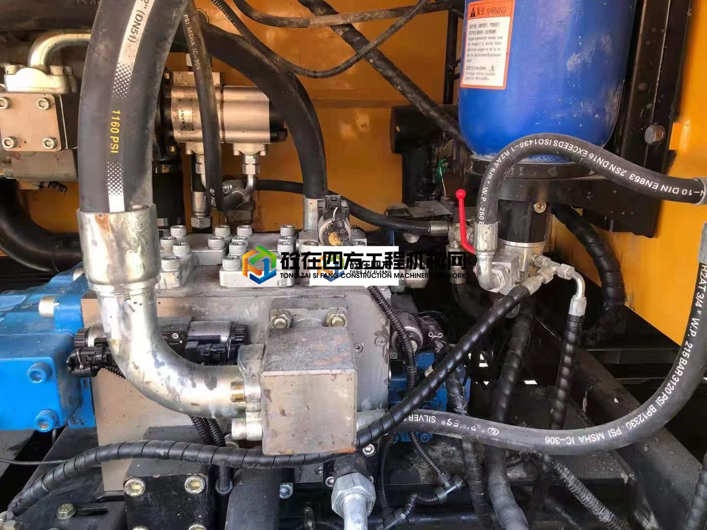 https://images.tongzsf.com/tong/truck_machine/20210507/16094b6e4844a4.jpg
