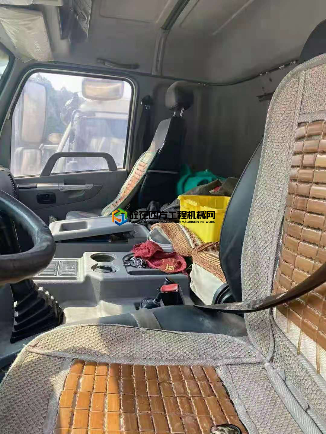 https://images.tongzsf.com/tong/truck_machine/20210507/160950e444322a.jpg