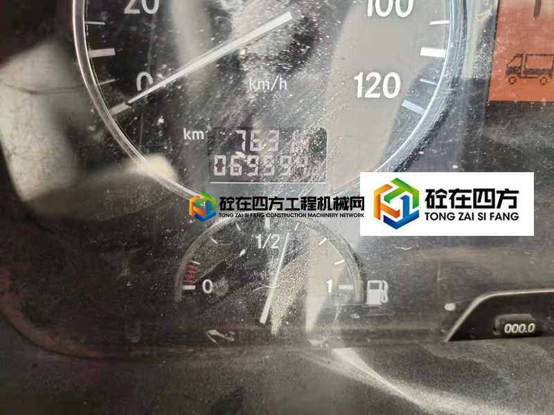 https://images.tongzsf.com/tong/truck_machine/20210508/1609611e09a32f.jpg