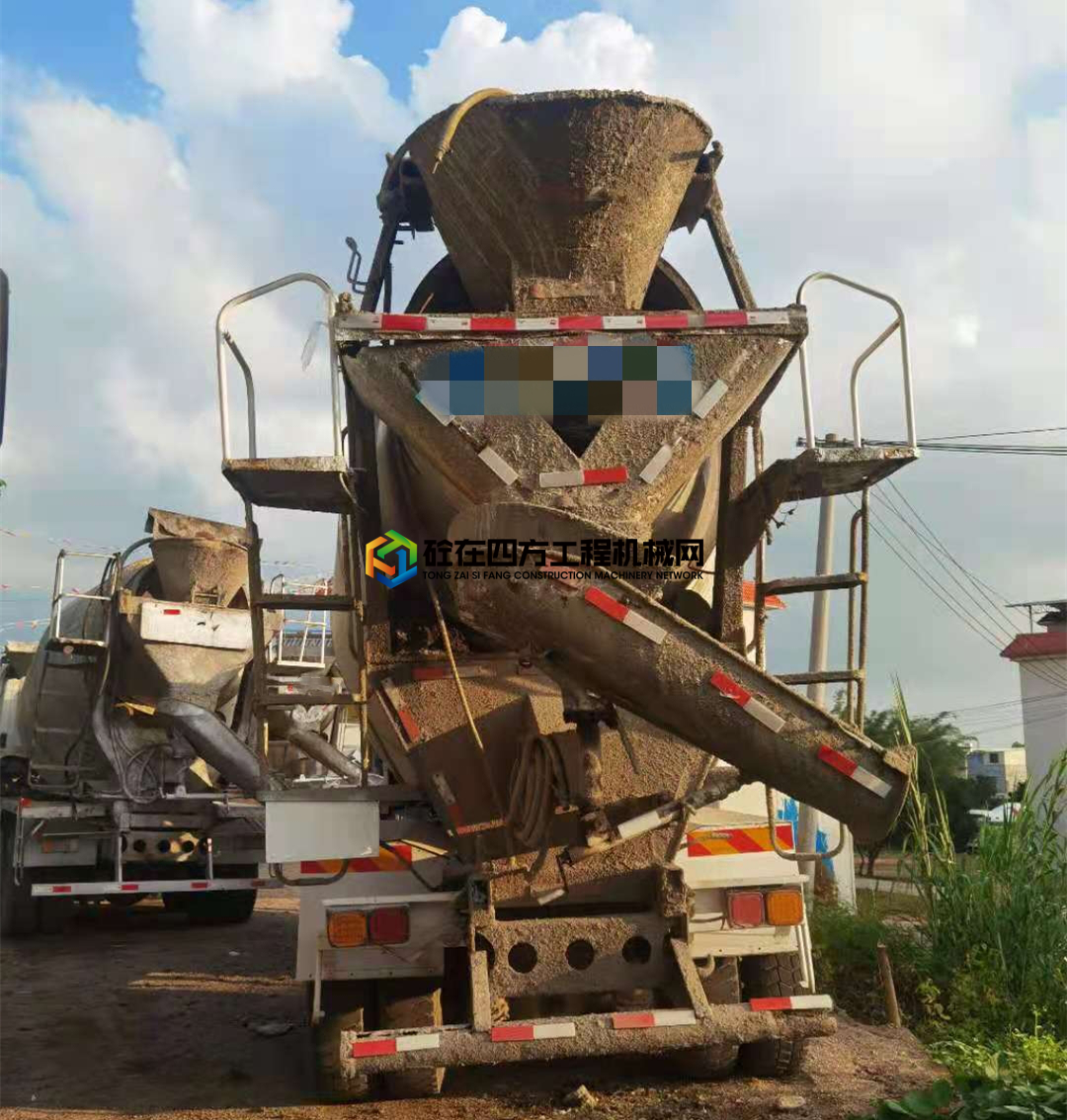 https://images.tongzsf.com/tong/truck_machine/20210508/1609652850b11b.jpg