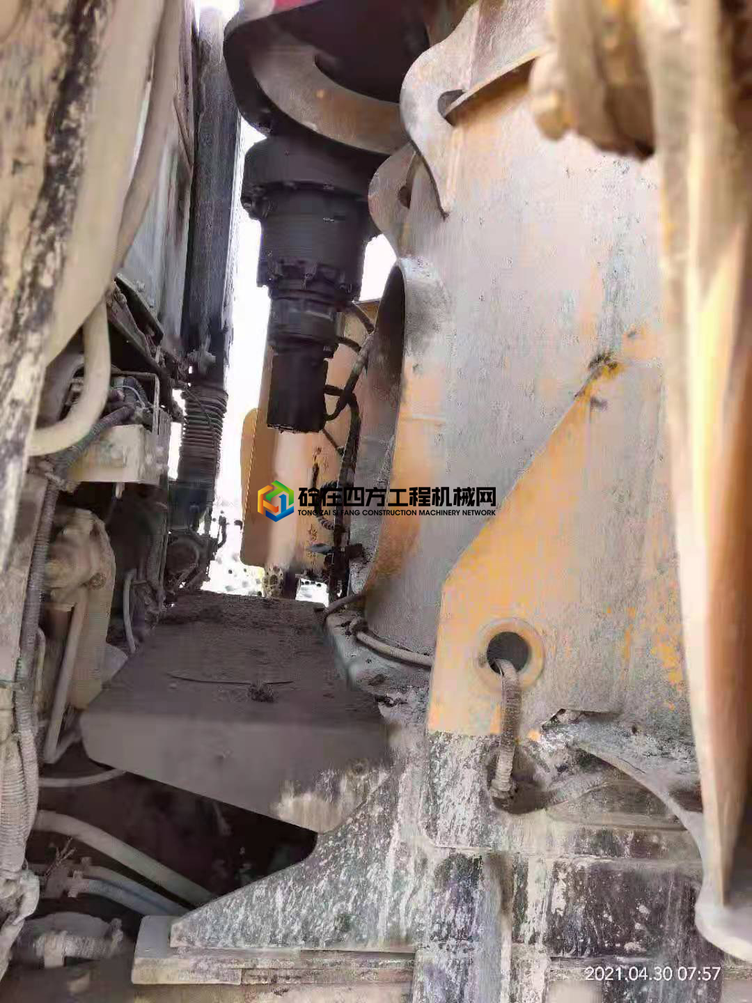 https://images.tongzsf.com/tong/truck_machine/20210510/1609892b93cce8.jpg