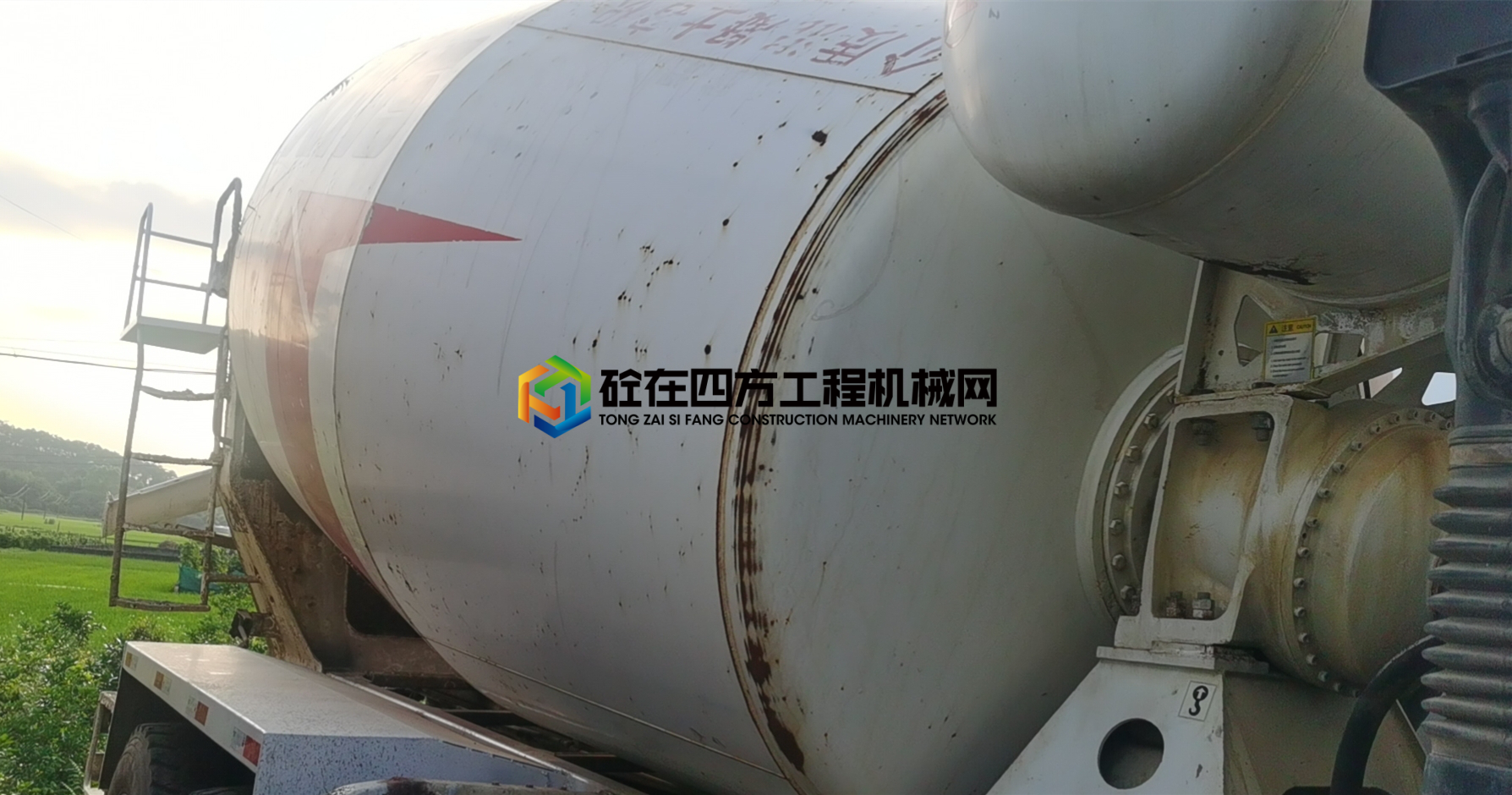 https://images.tongzsf.com/tong/truck_machine/20210510/1609893a81352c.jpg