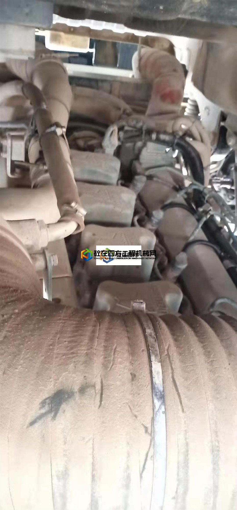 https://images.tongzsf.com/tong/truck_machine/20210510/16098fc595b0fa.jpg