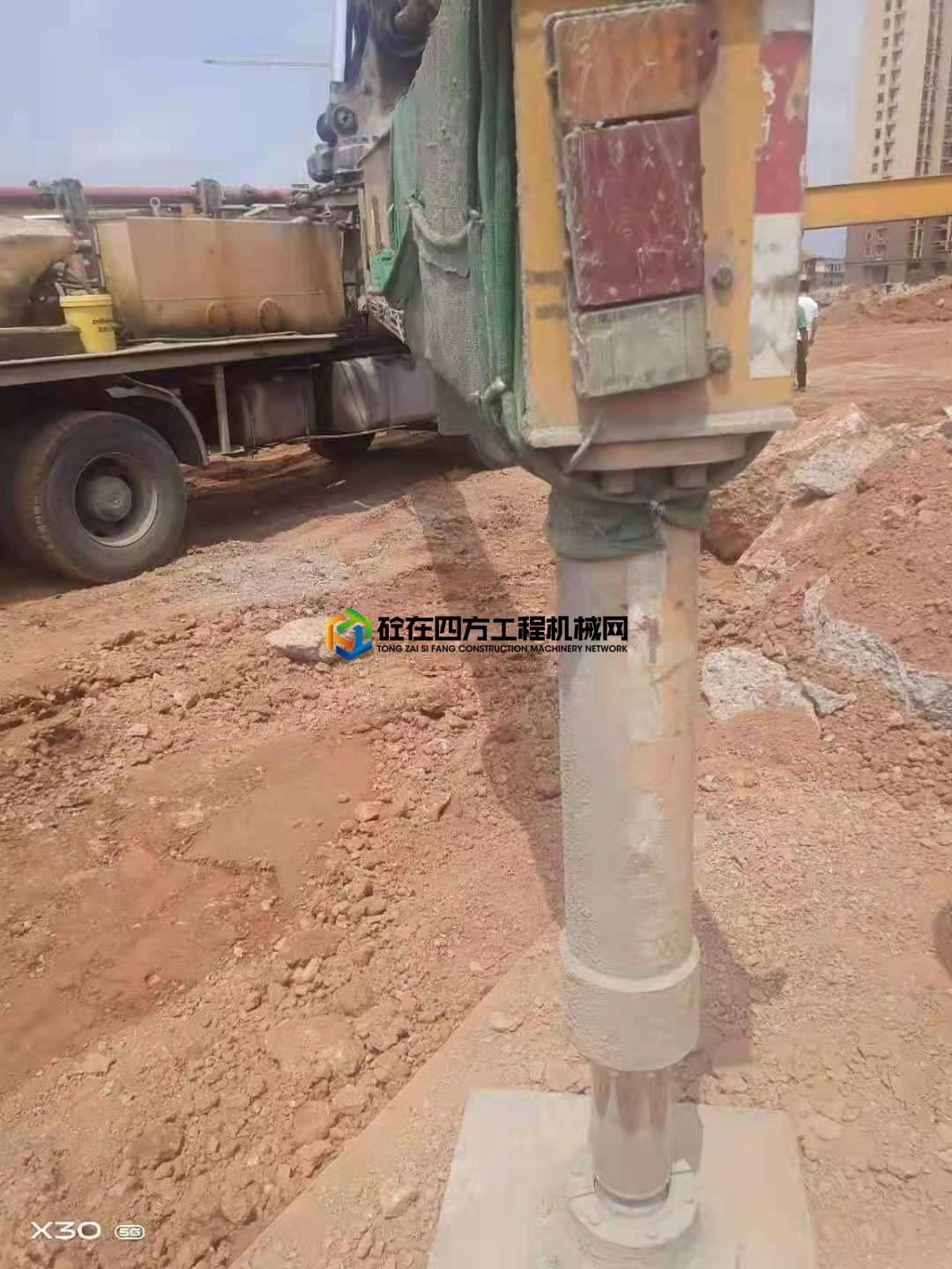 https://images.tongzsf.com/tong/truck_machine/20210511/16099dd15dfeca.jpg