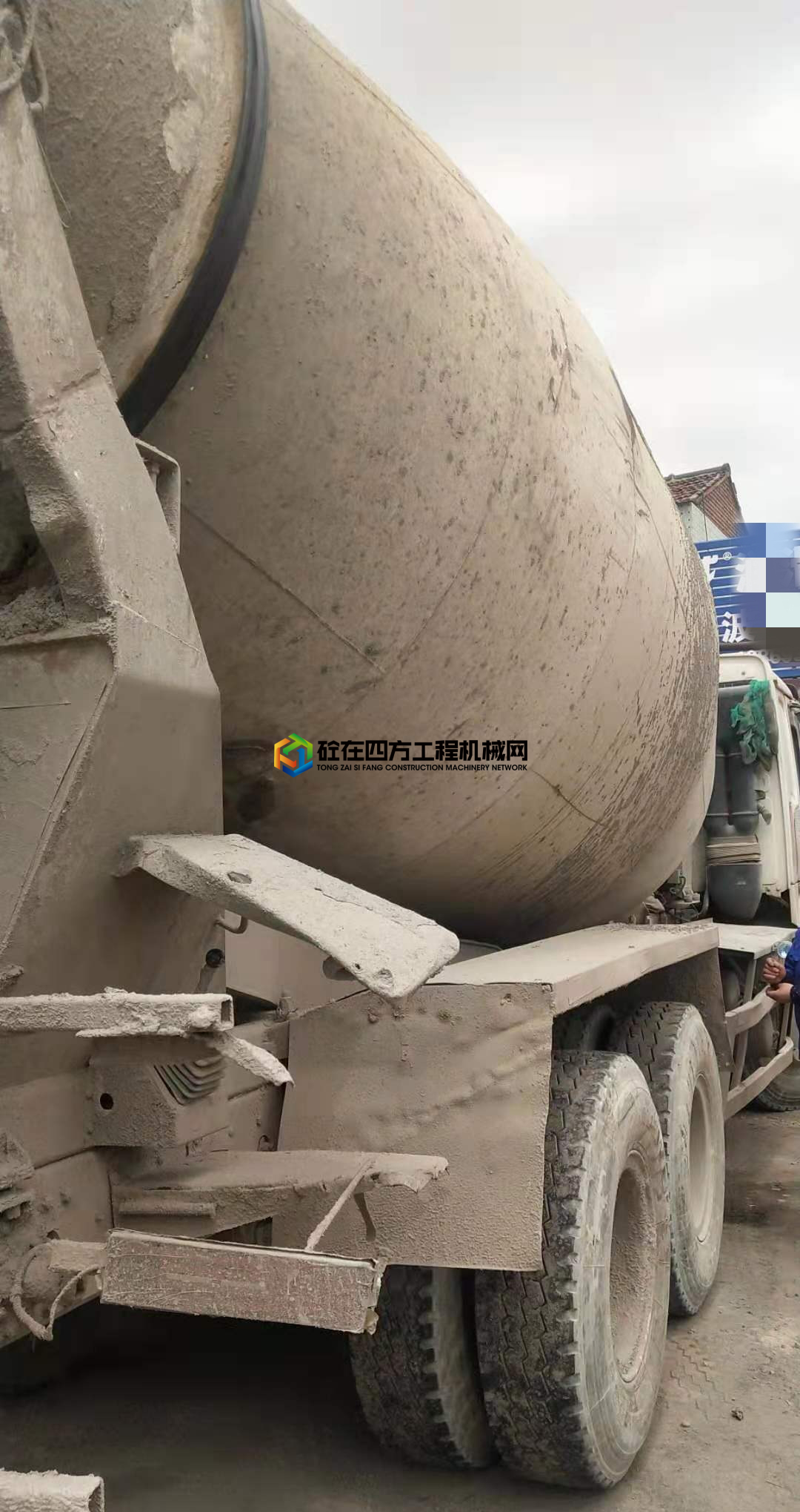 https://images.tongzsf.com/tong/truck_machine/20210511/16099ff99f3fc5.jpg