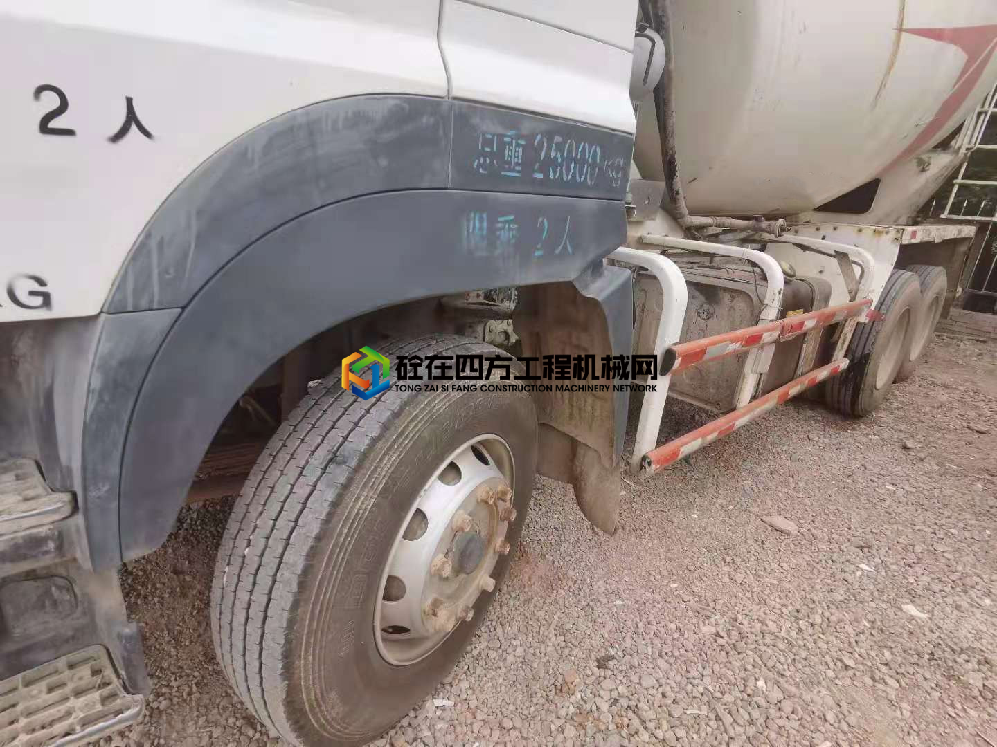 https://images.tongzsf.com/tong/truck_machine/20210511/1609a2af7a3bbe.jpg