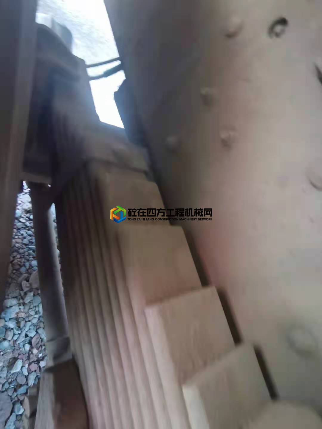 https://images.tongzsf.com/tong/truck_machine/20210511/1609a2b020055d.jpg