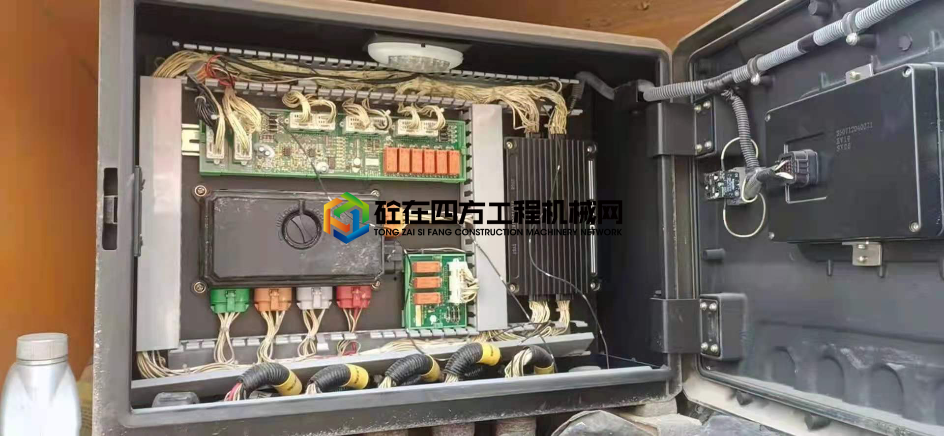 https://images.tongzsf.com/tong/truck_machine/20210511/1609a54f273920.jpg