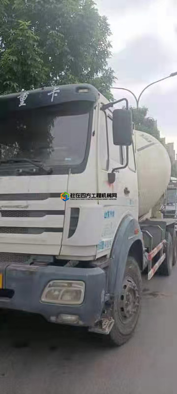 https://images.tongzsf.com/tong/truck_machine/20210512/1609b46297af8c.jpg