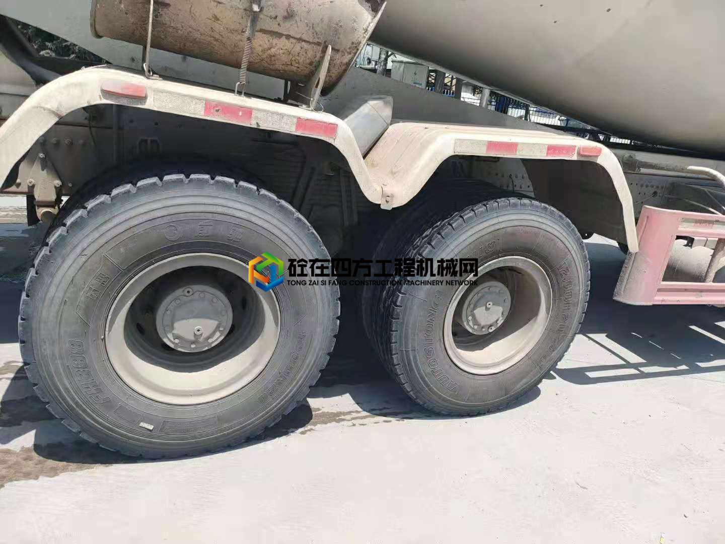 https://images.tongzsf.com/tong/truck_machine/20210512/1609b71ea94201.jpg