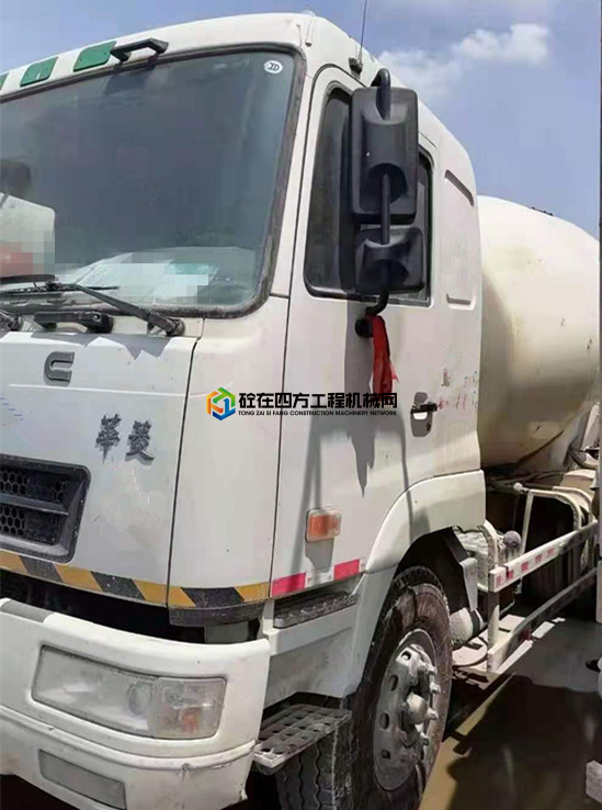 https://images.tongzsf.com/tong/truck_machine/20210512/1609b9f545adbb.jpg