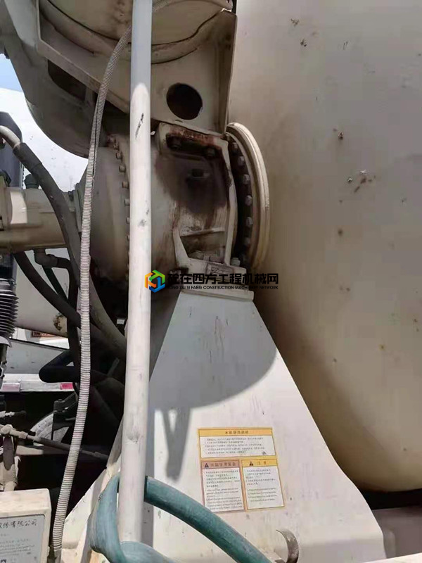 https://images.tongzsf.com/tong/truck_machine/20210512/1609b9f54c846b.jpg