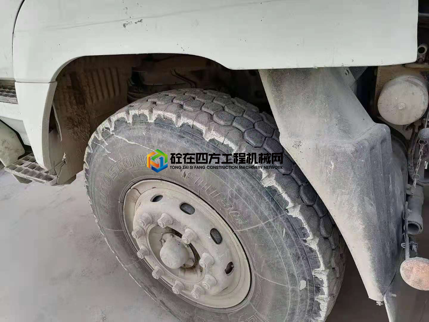 https://images.tongzsf.com/tong/truck_machine/20210512/1609ba2b483a97.jpg