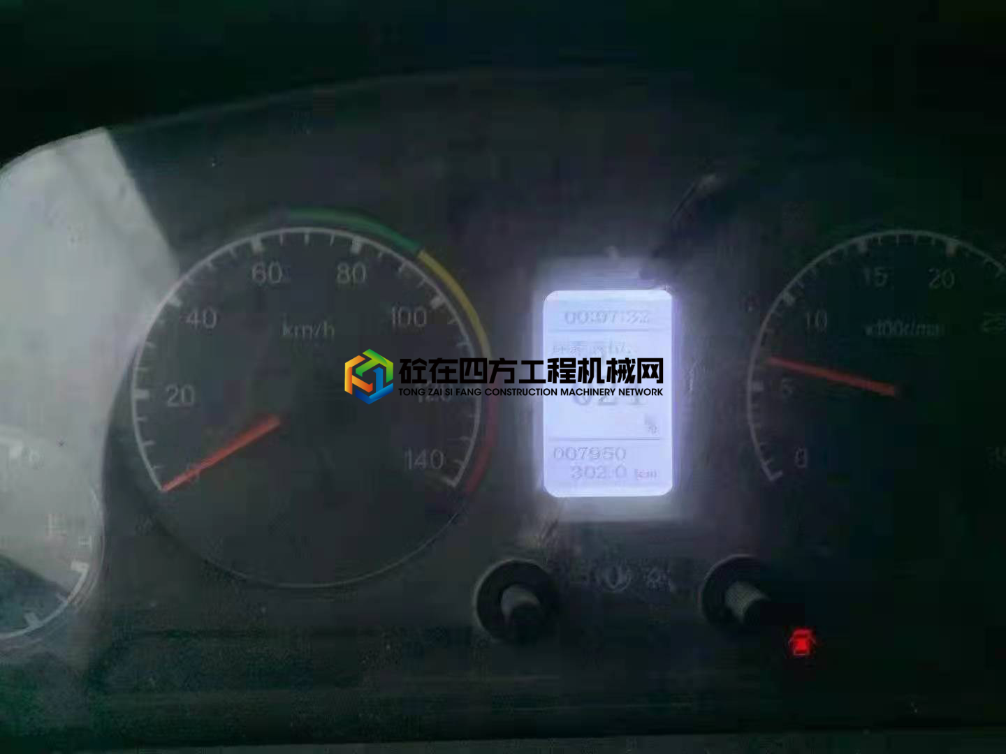 https://images.tongzsf.com/tong/truck_machine/20210512/1609ba686a4624.jpg