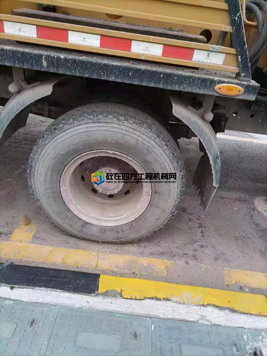 https://images.tongzsf.com/tong/truck_machine/20210513/1609c9eda3ef9b.jpg