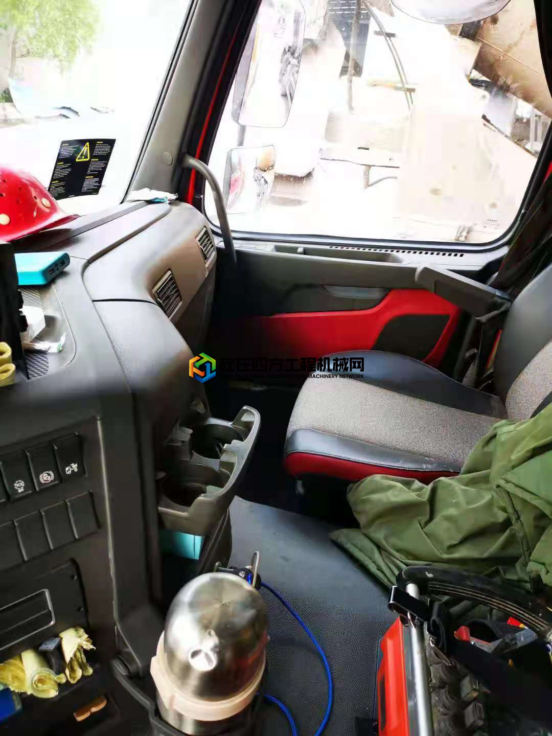 https://images.tongzsf.com/tong/truck_machine/20210513/1609cc9c5eb83e.jpg