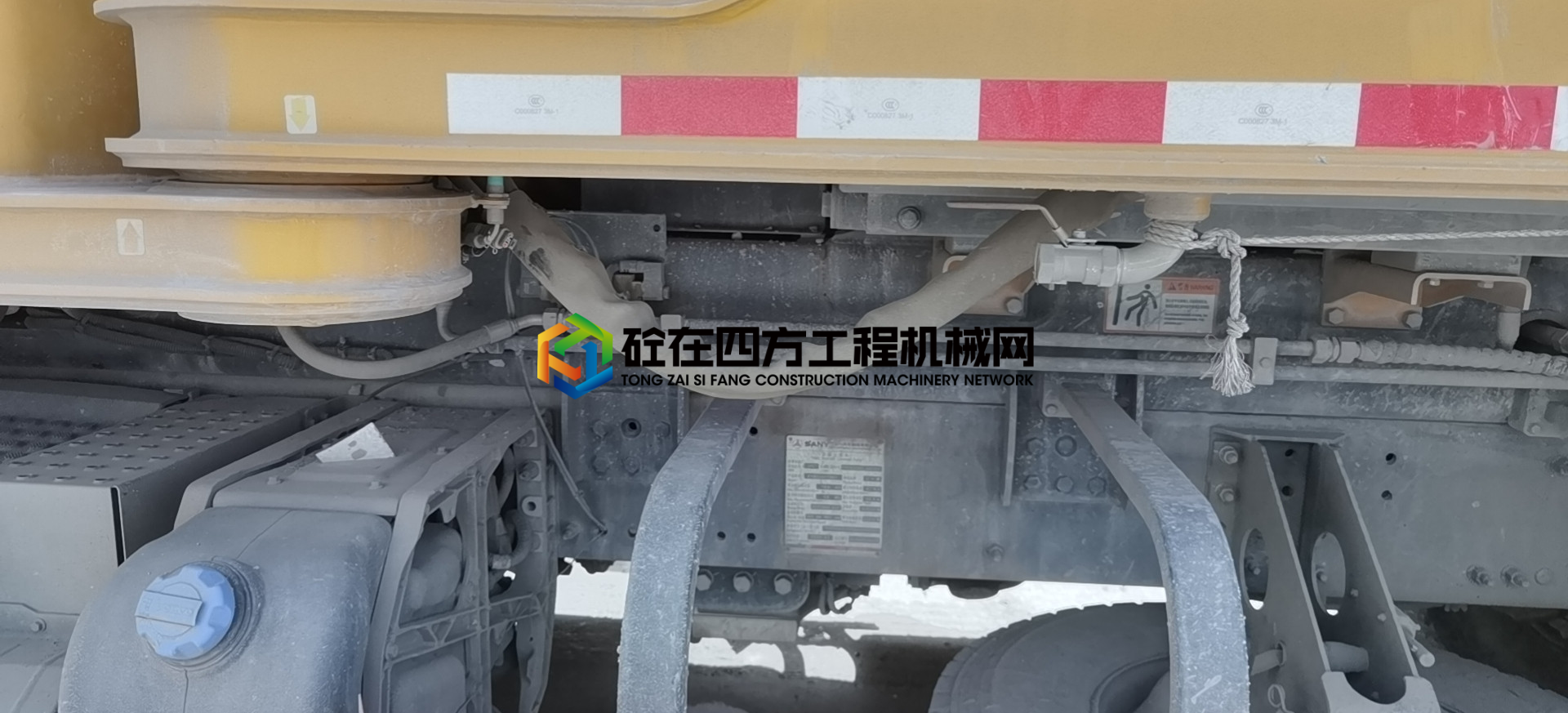 https://images.tongzsf.com/tong/truck_machine/20210513/1609cc9d82f8d7.jpg