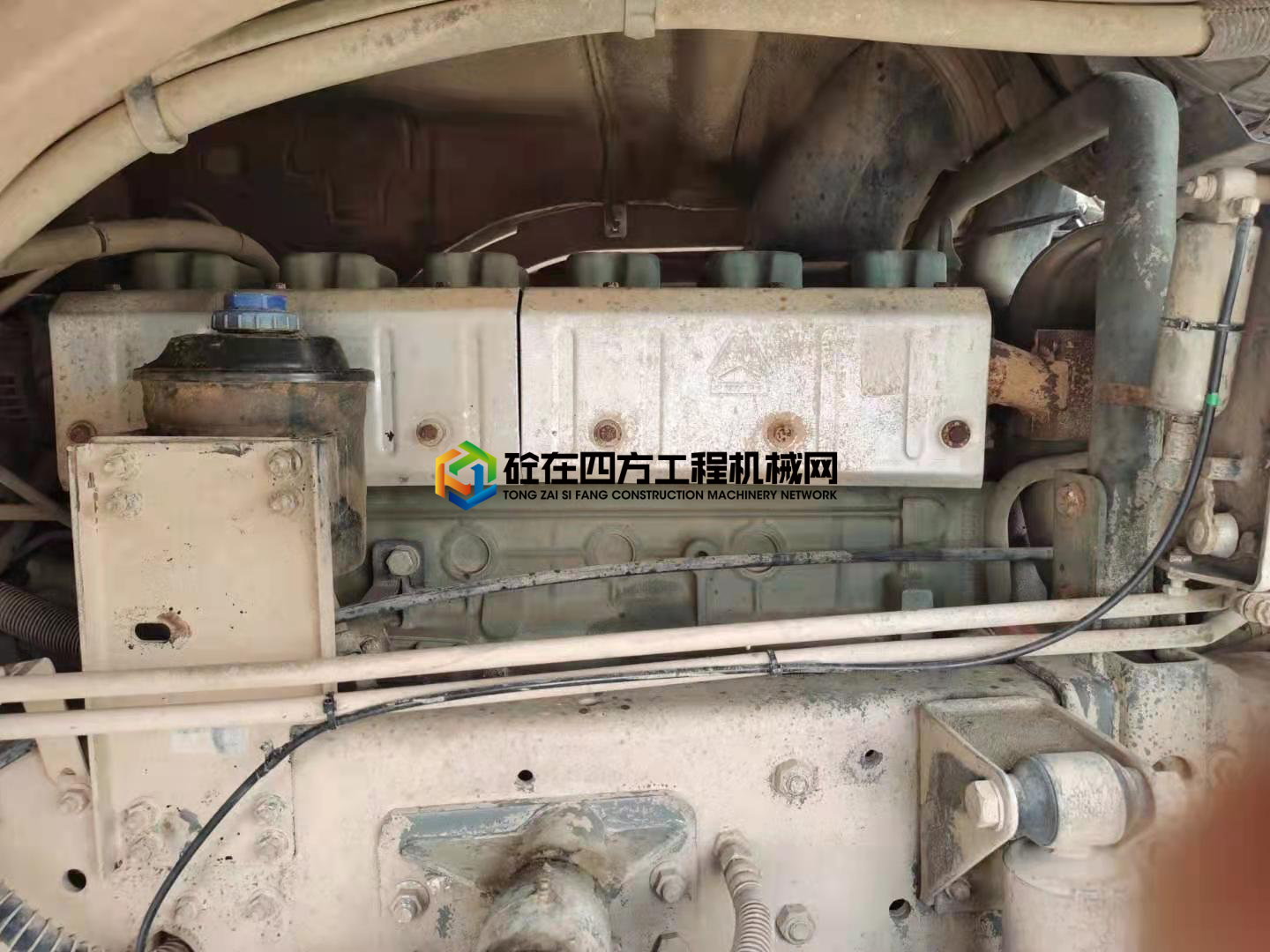 https://images.tongzsf.com/tong/truck_machine/20210513/1609cd298bd4c1.jpg