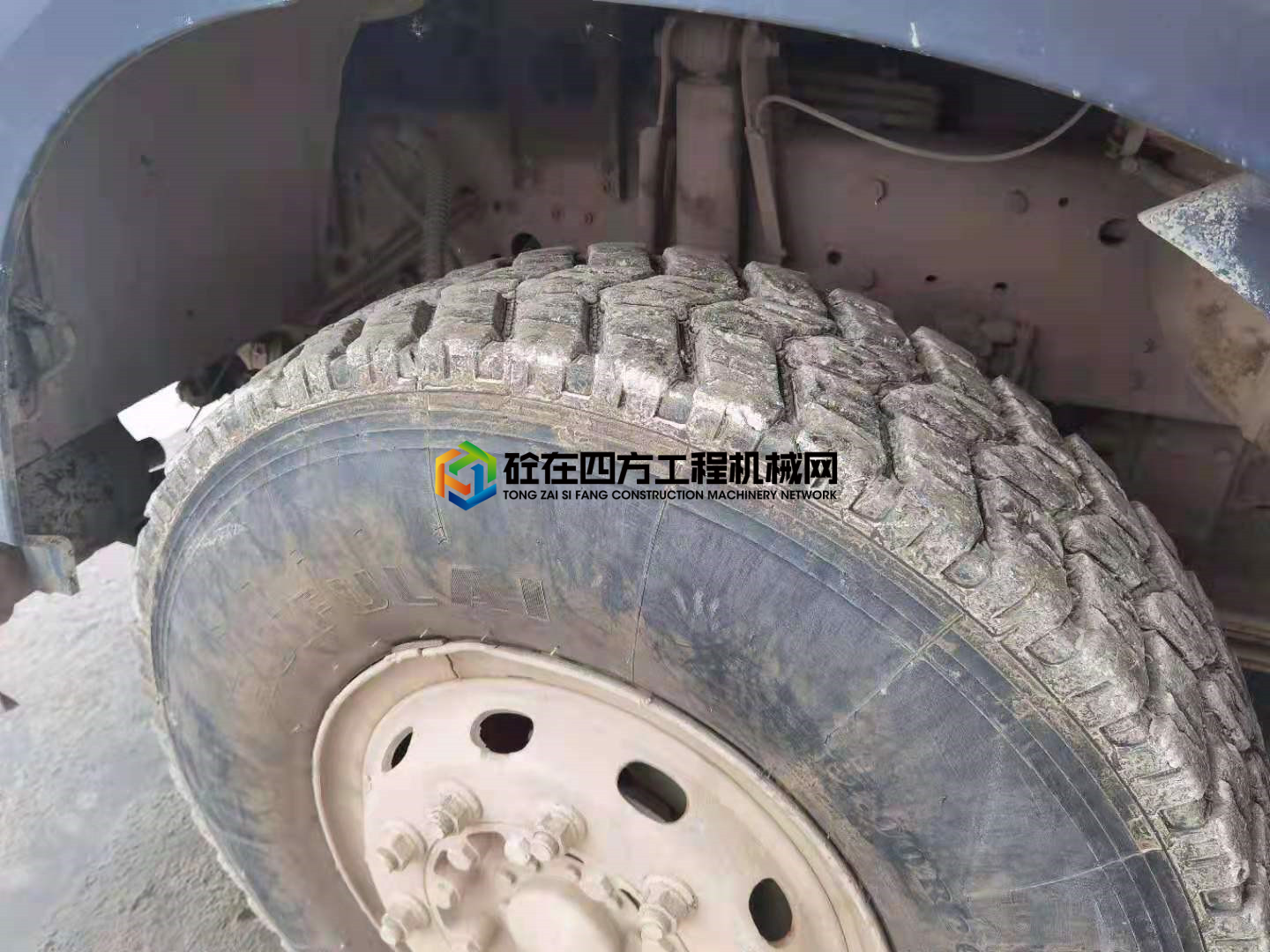 https://images.tongzsf.com/tong/truck_machine/20210514/1609dd13776c57.jpg