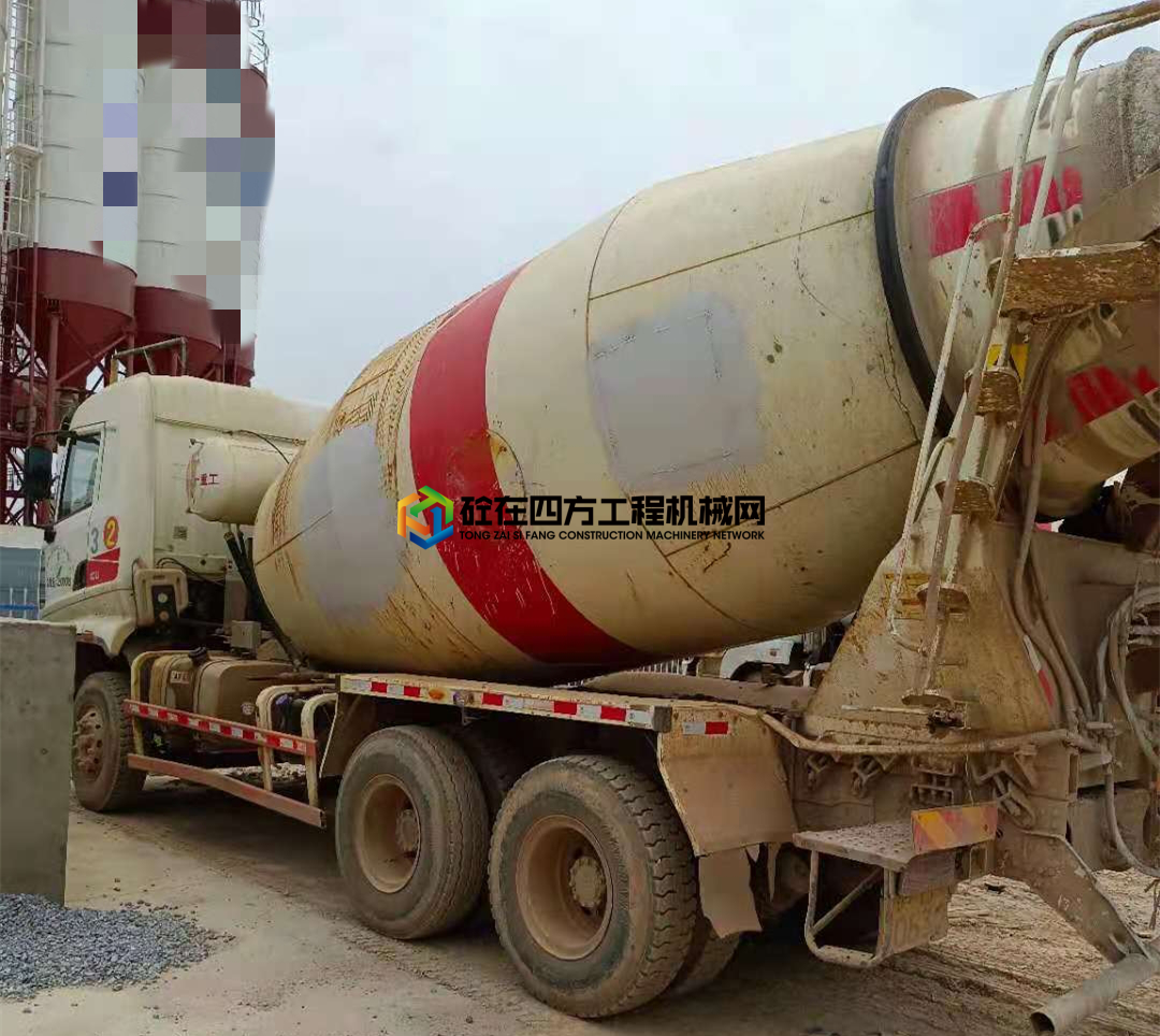 https://images.tongzsf.com/tong/truck_machine/20210514/1609e1b9fbfba3.jpg