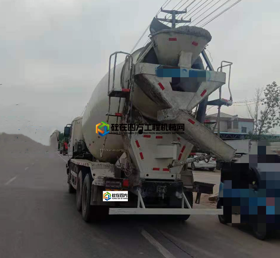 https://images.tongzsf.com/tong/truck_machine/20210515/1609f2db941ca3.jpg