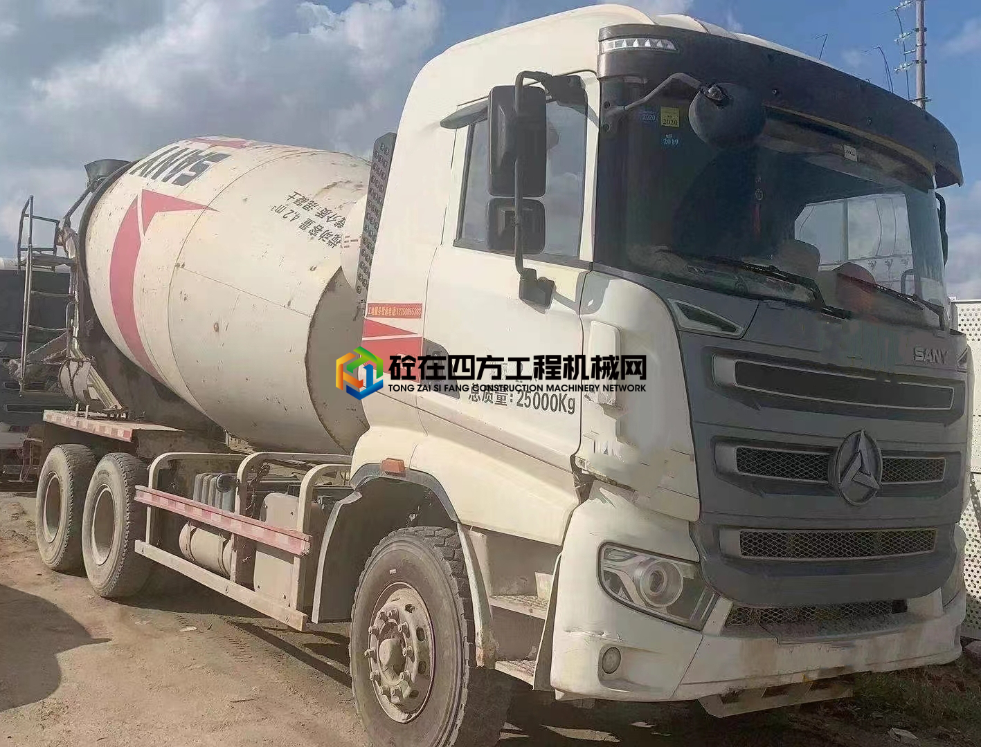 https://images.tongzsf.com/tong/truck_machine/20210515/1609f413ec3b28.jpg