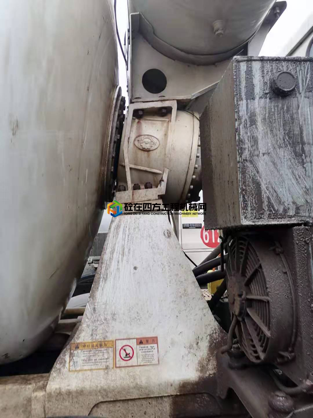 https://images.tongzsf.com/tong/truck_machine/20210515/1609f46ff84bc3.jpg