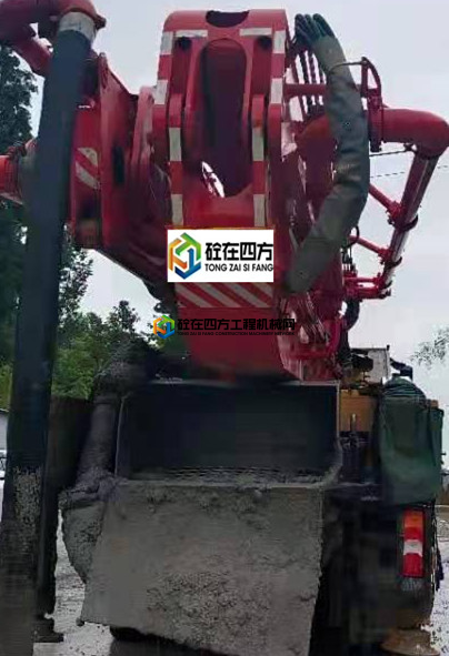 https://images.tongzsf.com/tong/truck_machine/20210515/1609f8f8f0ad27.jpg