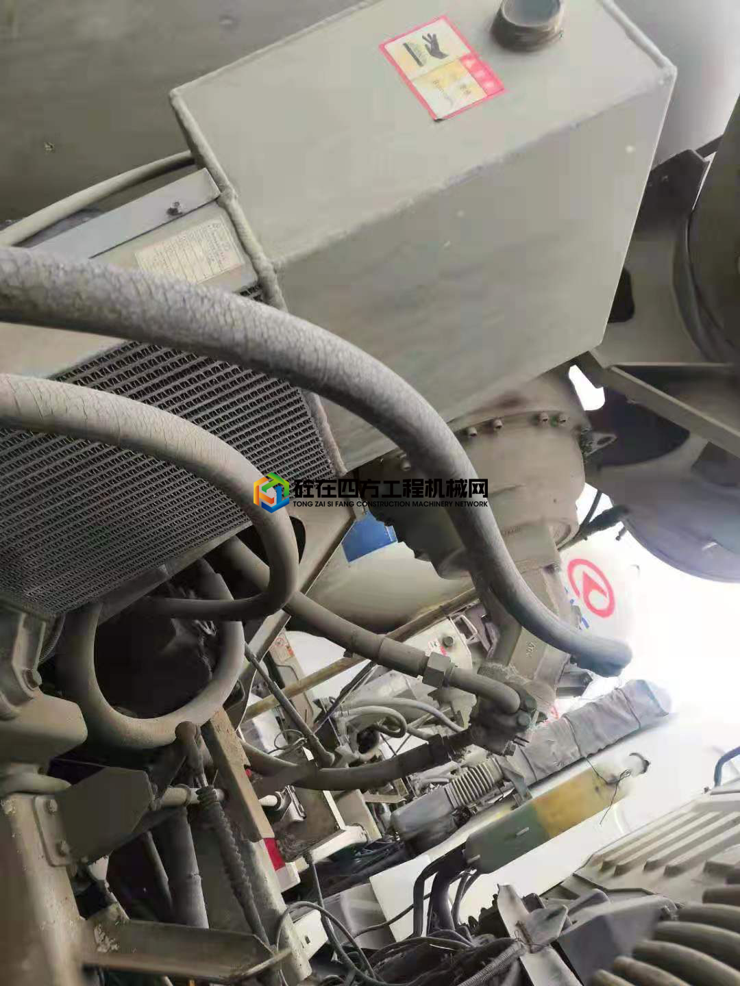 https://images.tongzsf.com/tong/truck_machine/20210515/1609fed882379b.jpg
