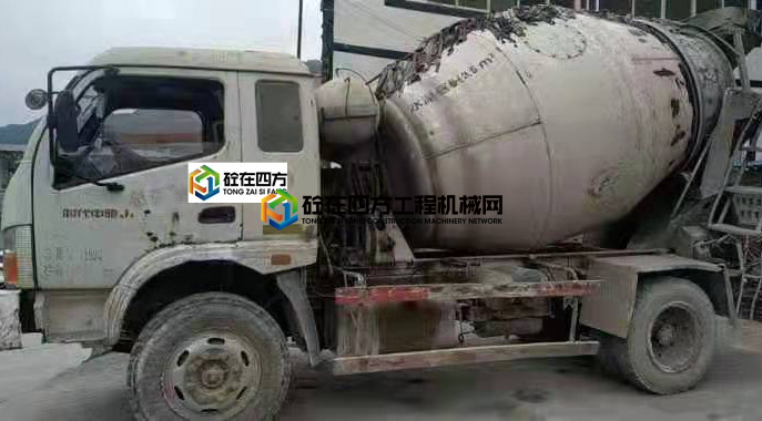 https://images.tongzsf.com/tong/truck_machine/20210517/160a1c6fe5a3e9.jpg