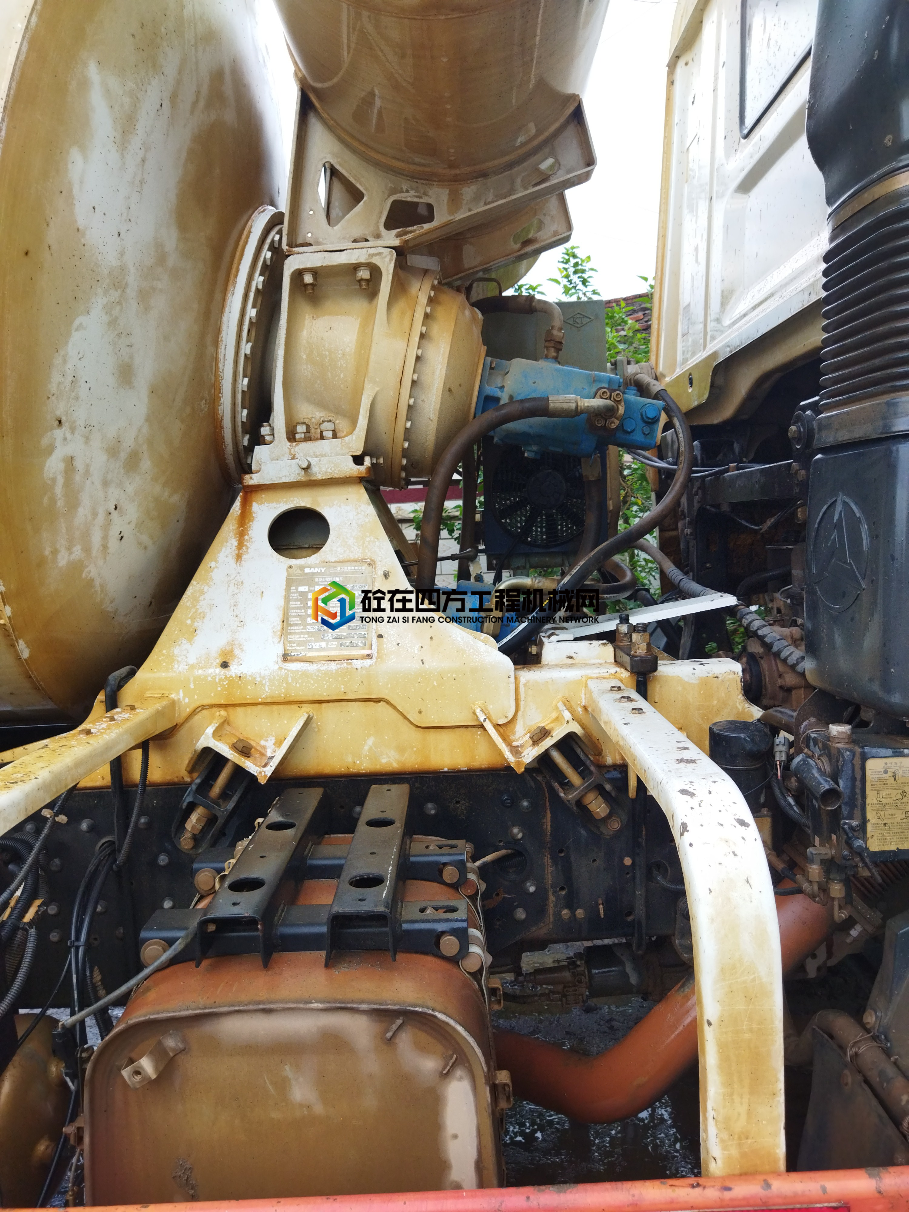 https://images.tongzsf.com/tong/truck_machine/20210517/160a1d7b869ccf.jpg
