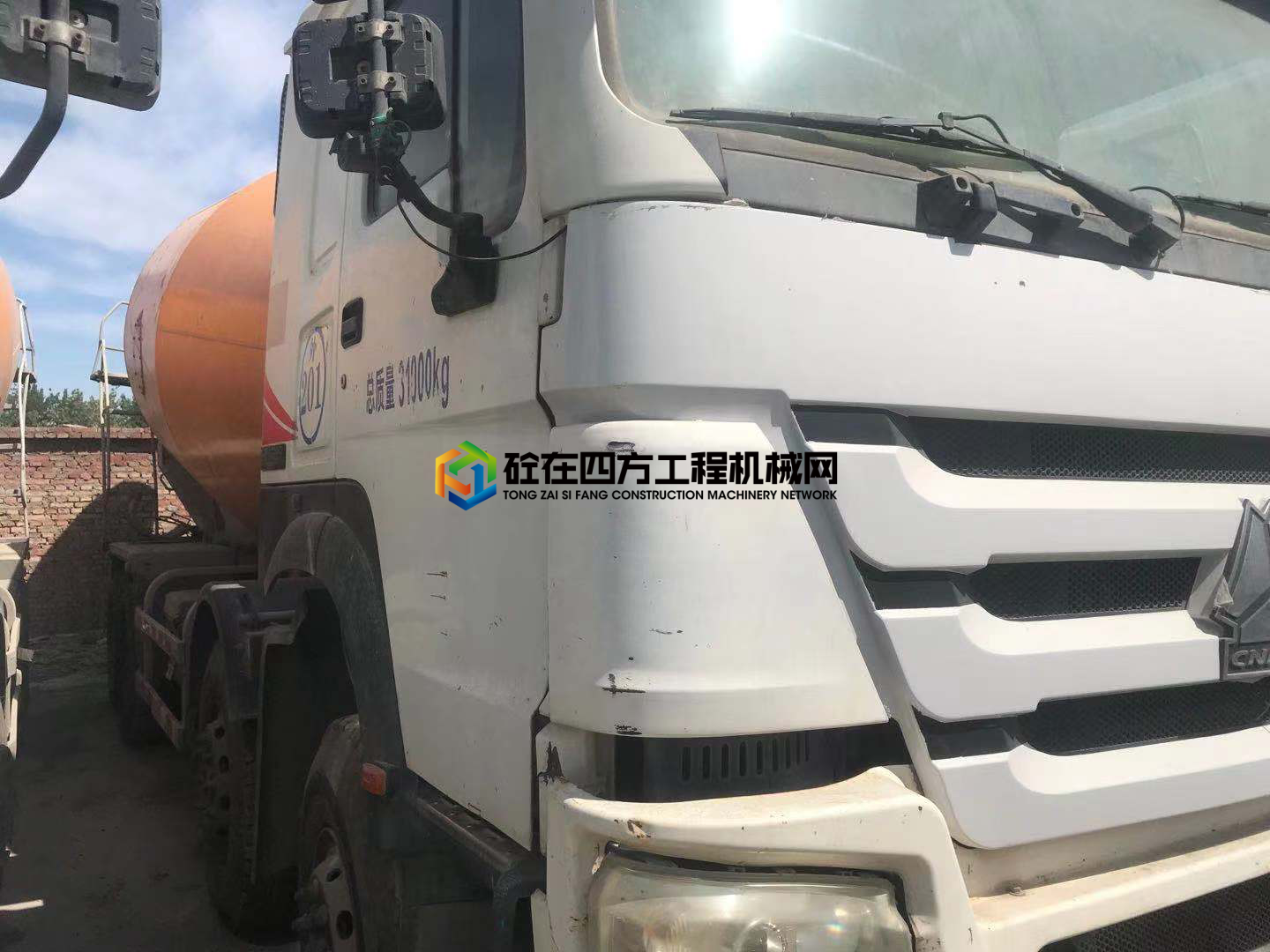 https://images.tongzsf.com/tong/truck_machine/20210517/160a1e48fb3dfd.jpg