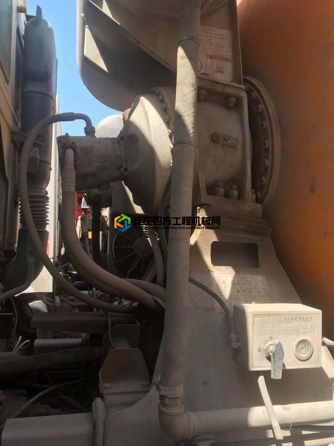 https://images.tongzsf.com/tong/truck_machine/20210517/160a1e4904be9a.jpg