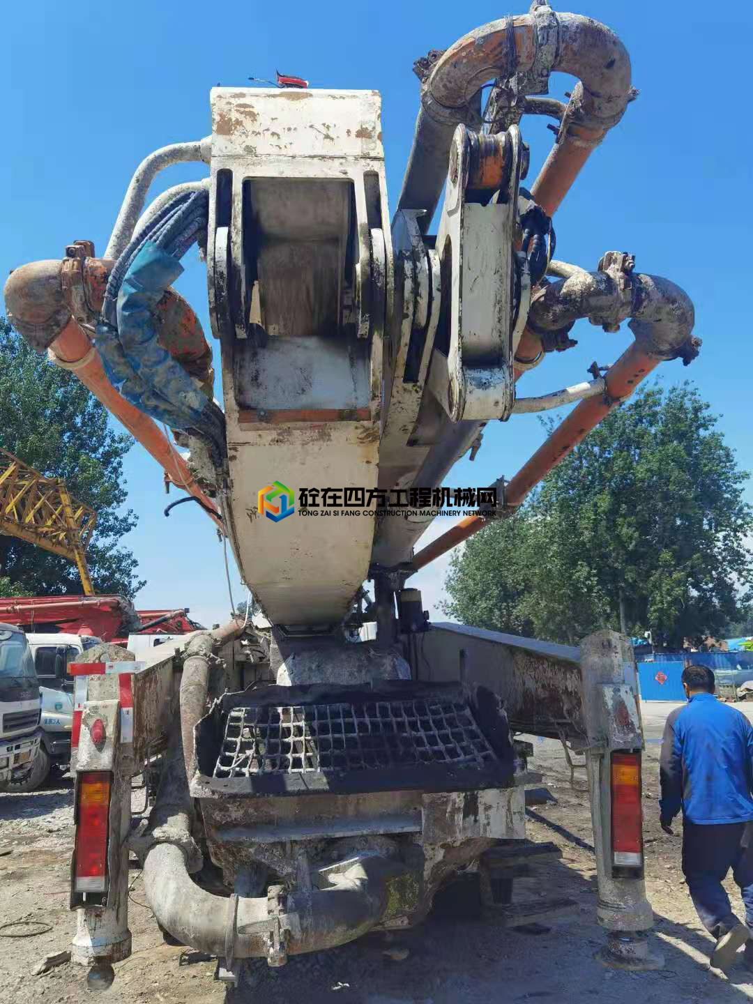 https://images.tongzsf.com/tong/truck_machine/20210518/160a387d107dc2.jpg