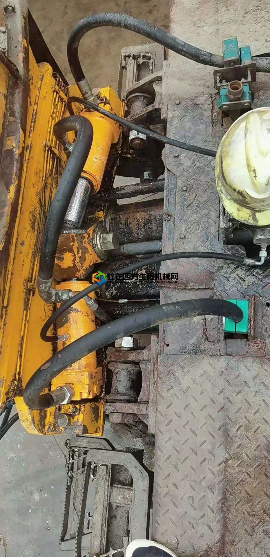 https://images.tongzsf.com/tong/truck_machine/20210519/160a46679d2c40.jpg